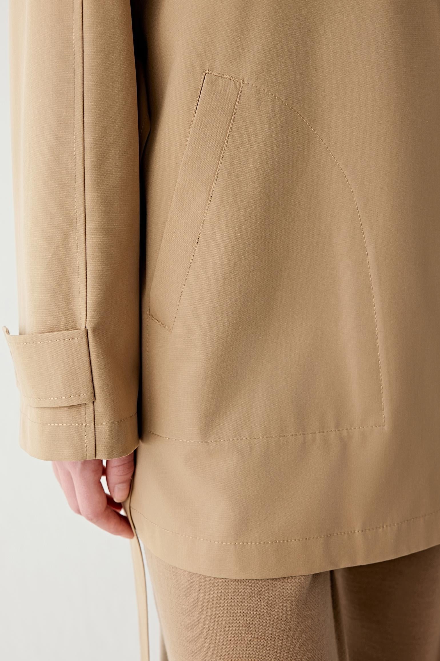 Trench-coat court en laine - Image 6