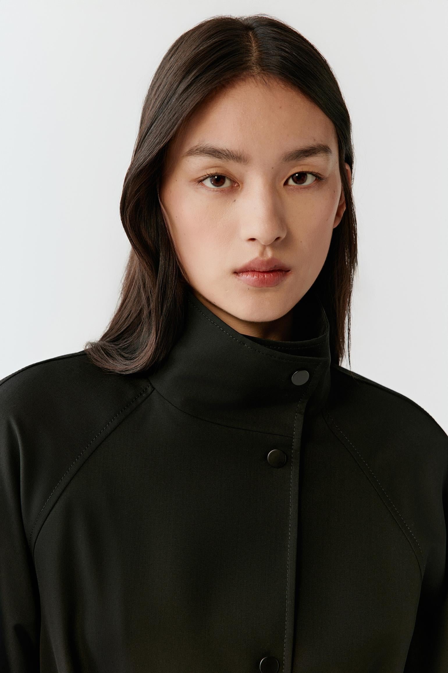 Trench-coat court en laine - Image 4