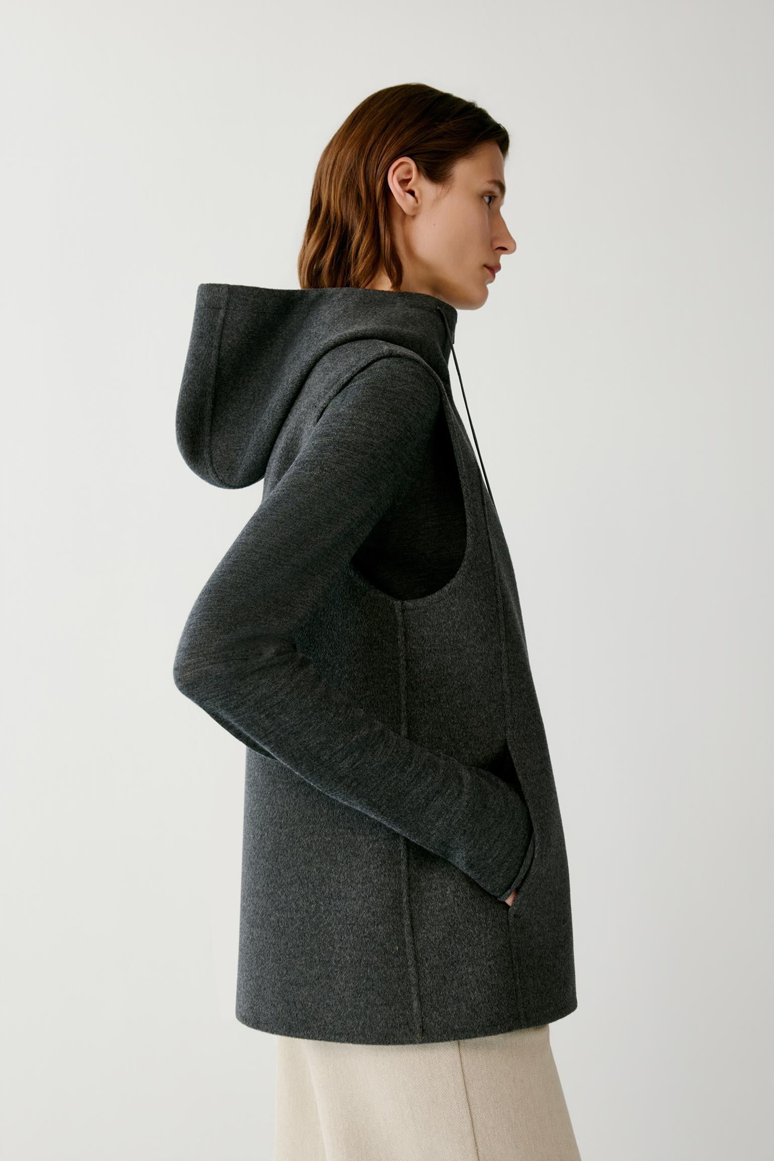 Manteau sans manches en laine - Image 4