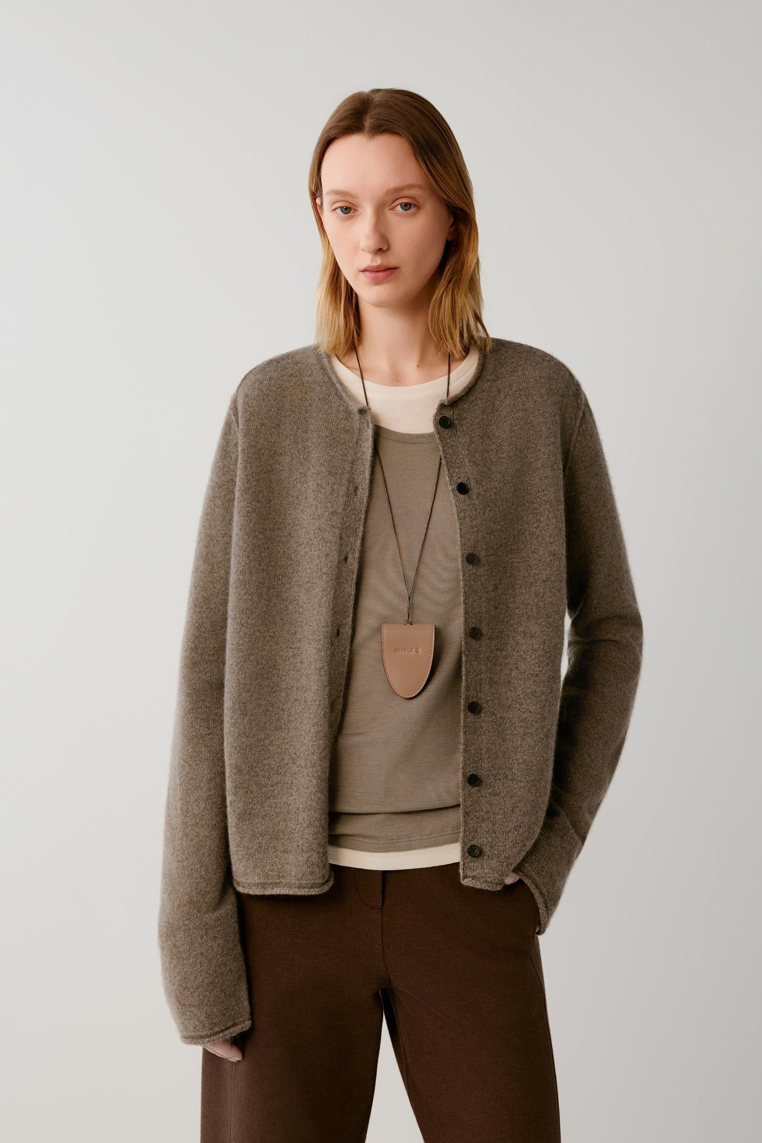 Cardigan en fil de yak